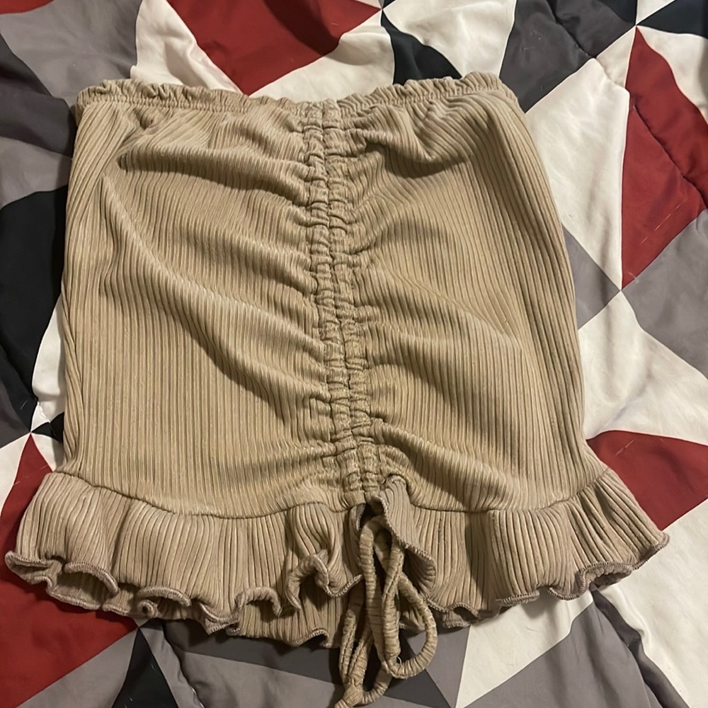 Tan strapless crop top from forever 21 size small adjustable from the middle